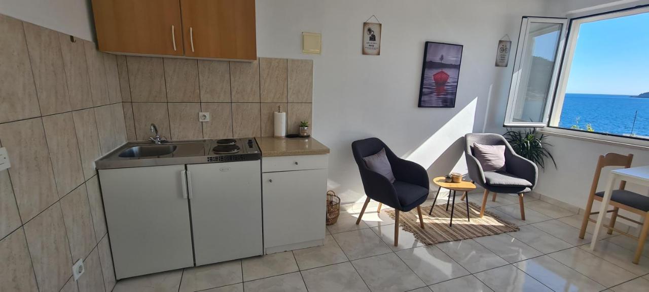 Apartments Matea Studio Apartment Stikovica Экстерьер фото