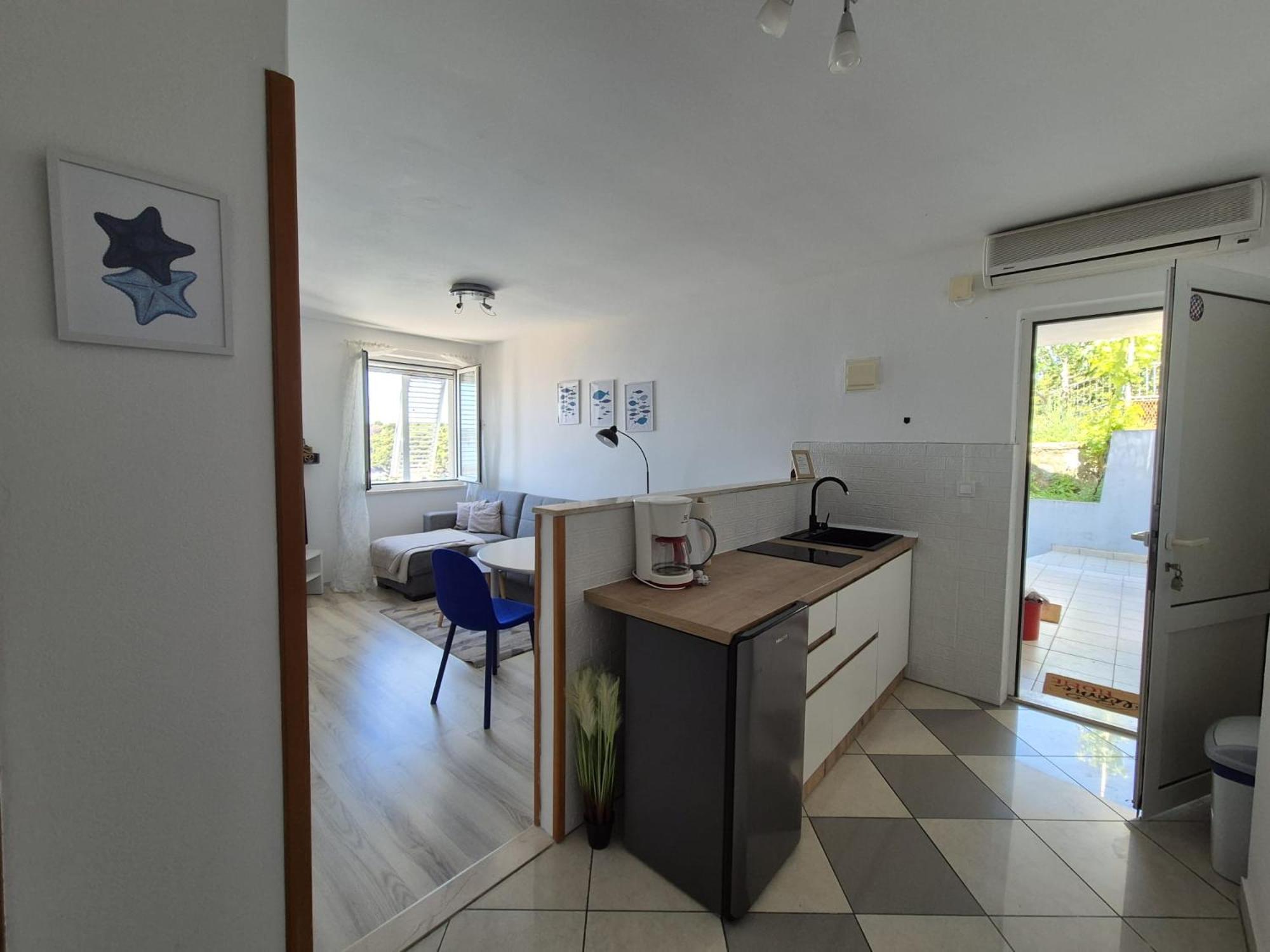 Apartments Matea Studio Apartment Stikovica Экстерьер фото