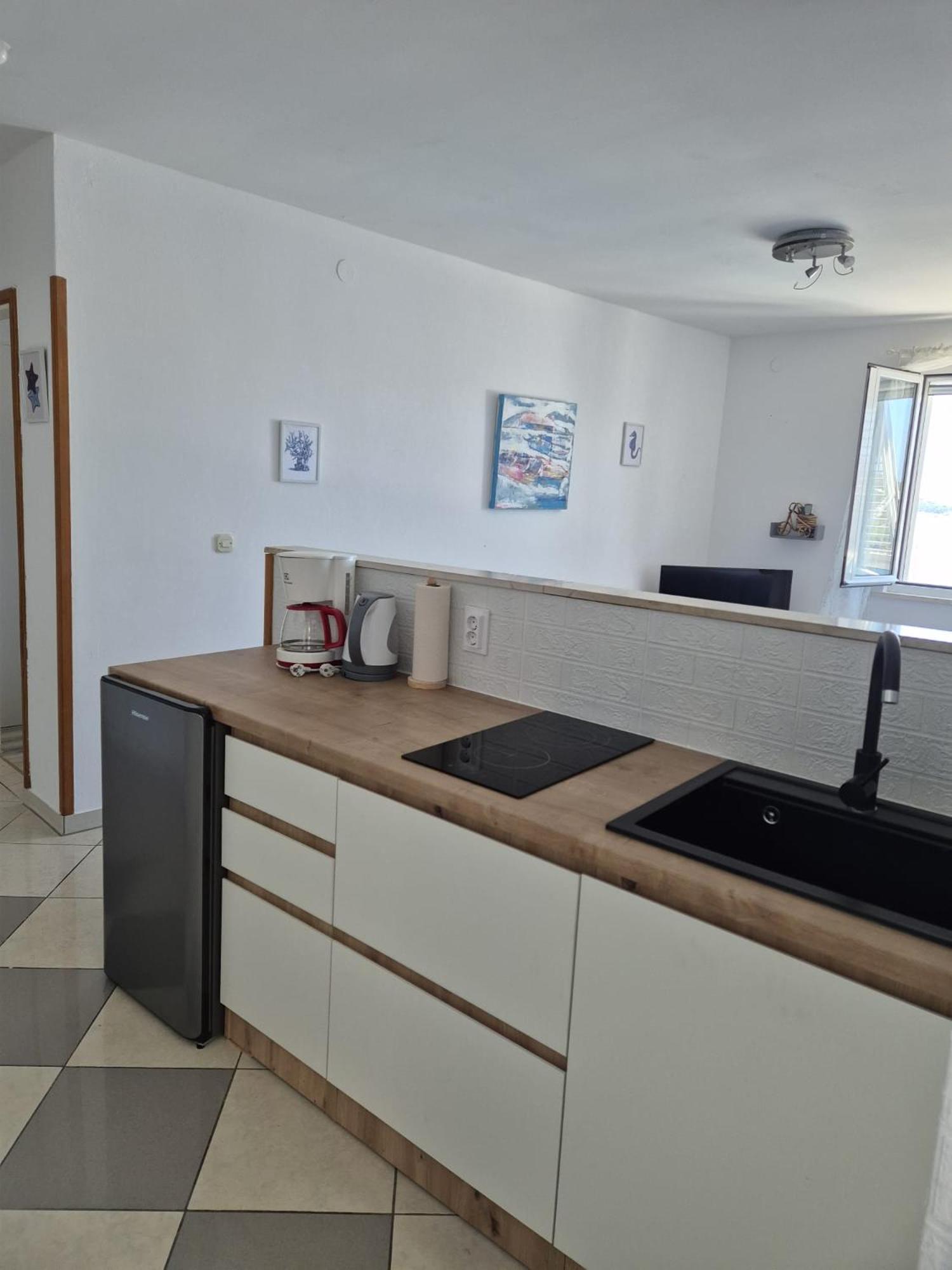 Apartments Matea Studio Apartment Stikovica Экстерьер фото